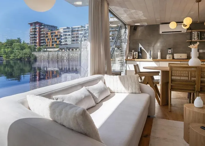 Hotel en barco Hausboat Holesovice