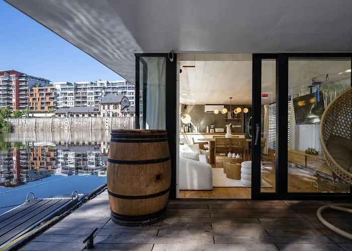 Hausboat Holesovice Botel Prag